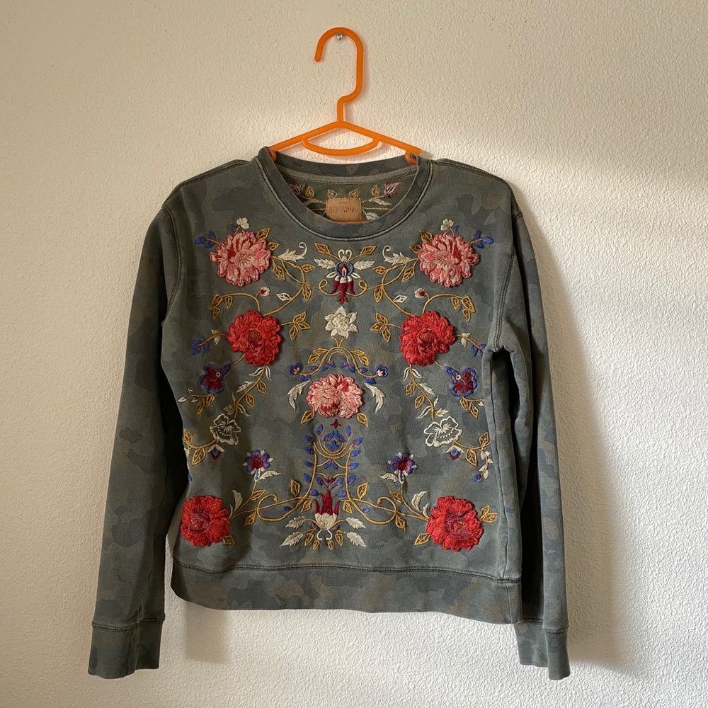 Sundance Embroidered Pullover Sweatshirt
